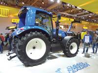 Revista PRODUCCION: Tractor New Holland T6: primer tractor que funciona a biog&aacute;s 