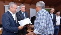 Revista PRODUCCION: tabacaleros de jujuy recibieron más de 3 millones de pesos en créditos para la producción
